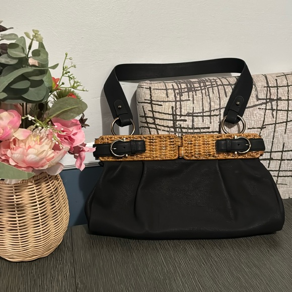 💯Authentic Salvatore Ferregamo shoulder bag